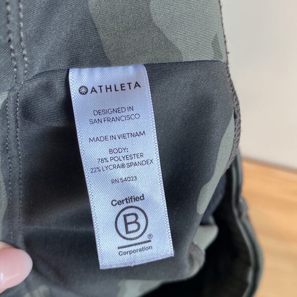 Athleta Camo Contender 7/8 Tight green S - Picture 9 of 13